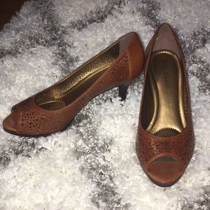 Kelly & Katie Peep toe heels (2.5inches)